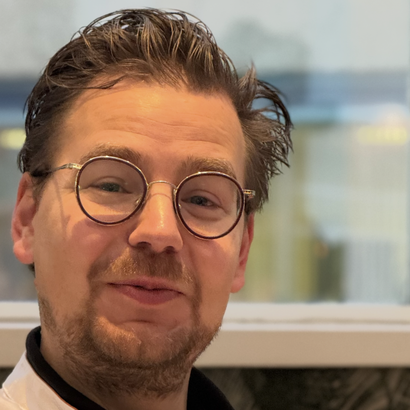 Rienk Hoven MD